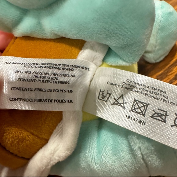 EUC Pokémon Plush Squirtle the Turtle WCT Wicked Cool Toys 8” Yellow & Green - Picture 5 of 5